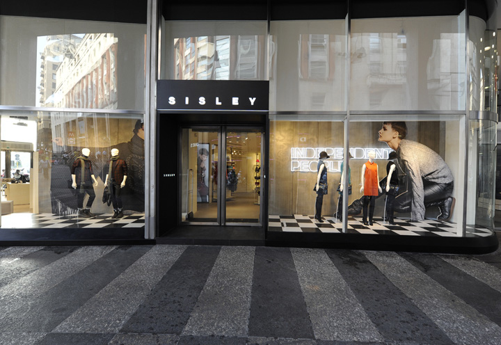 » Sisley store by Arcabi Associates, Milan