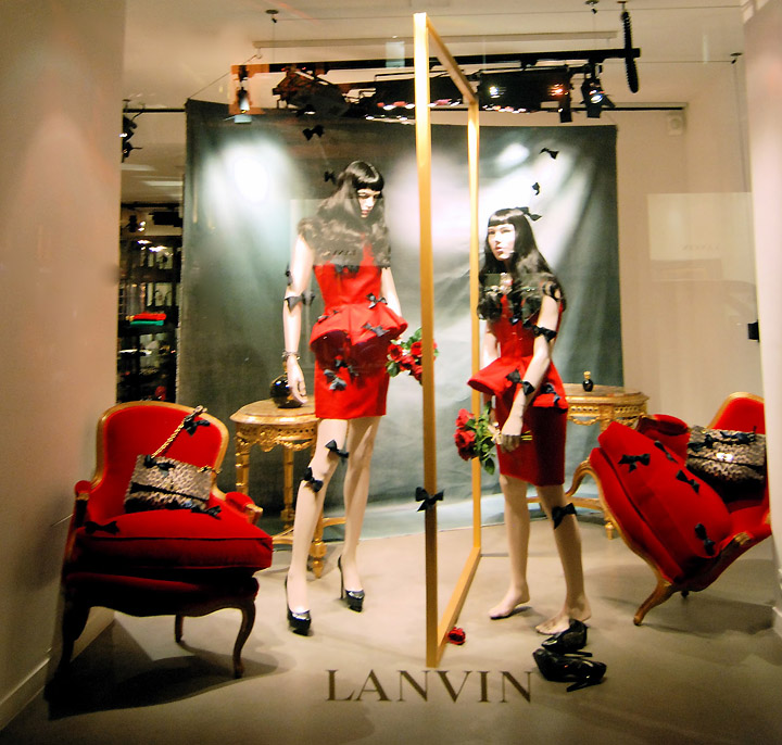 » Lanvin windows, Paris