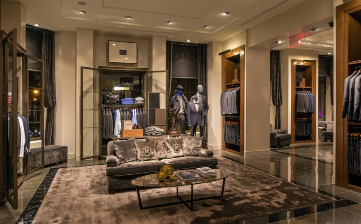 » Massimo Dutti store at Fifth Avenue, New York