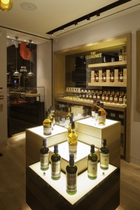 » The Whisky Shop flagship store by gpstudio, London