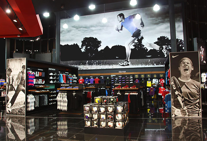 » Innovasport flagship store by Watt International, Monterrey – Mexico