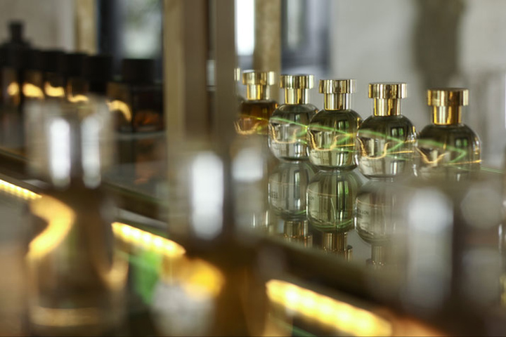 » The Liquides Perfume Bar, Paris