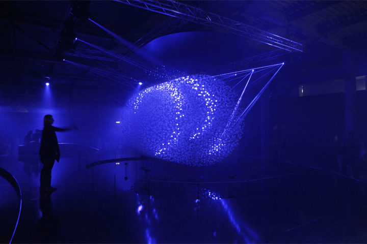 » FLUIDIC installation by WHITEvoid