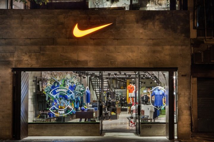 pluma Centro comercial bruscamente Nike football-only store, Rio de Janeiro – Brazil