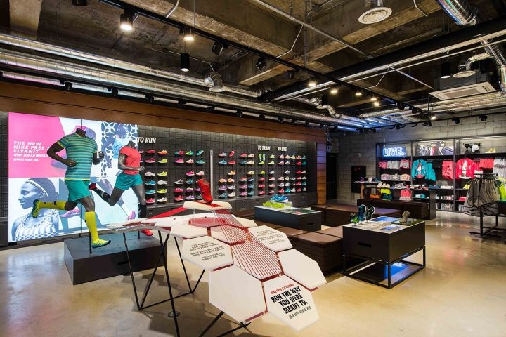 nike store in myeong dong