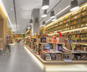 » Aiva bookstore by Studio Arthur Casas, Rio de Janeiro – Brazil