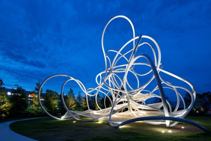 Playground Precision Loop Design » Forest Loops sculptural playground by Suppose Design Office, Hamakita ...