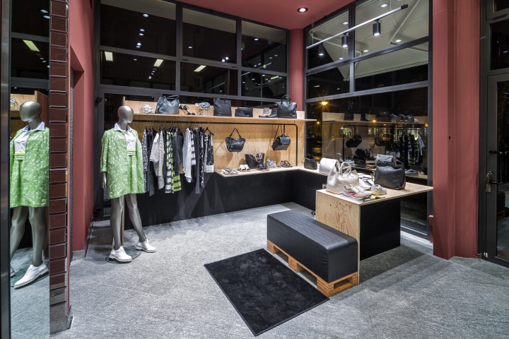 » Permettersi i Marchi Store by AMlab, Cuneo – Italy