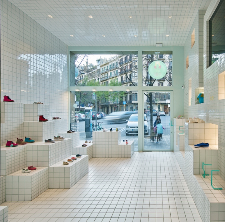 » Little Shoes Shop by Nabito Architects, Barcelona – Spain