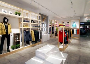 » Halti Flagship Store by 5 Star Plus Retail Design, Beijing – China