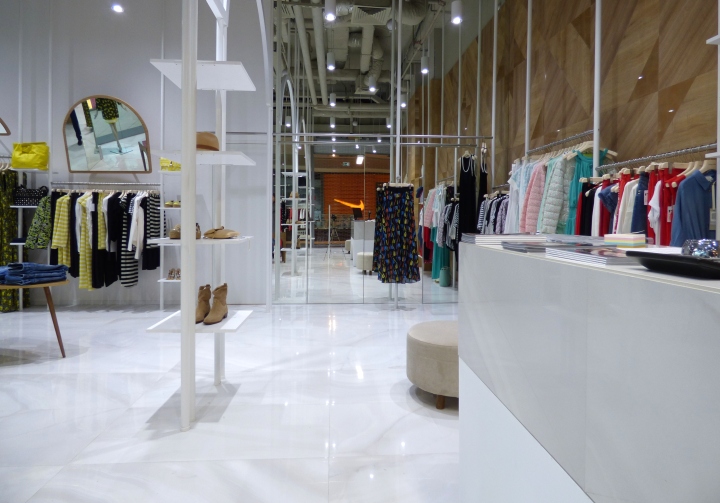 » Dresses store by Think Forward, Burgas – Bulgaria