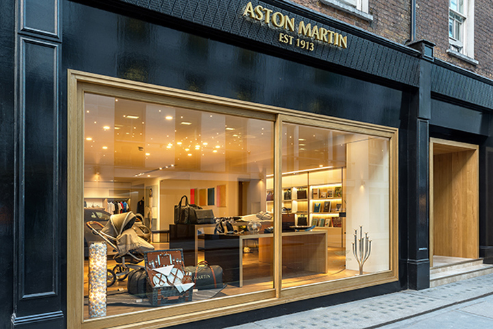 » Aston Martin global experience boutique, London – UK