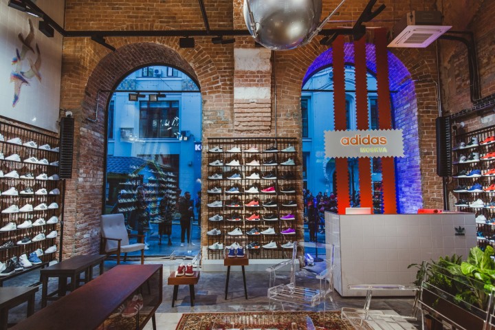 Adidas flagship by adidas in-house design Stereotactic, Moscow – Russia
