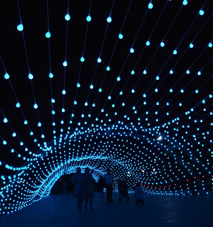 » Light tunnel installation by AEPioneer, Tehran – Iran