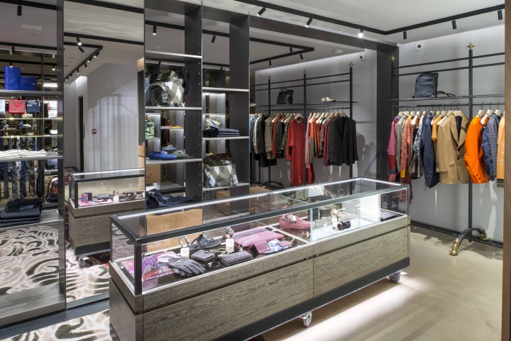 » Vivienne Westwood Flagship by Fortebis Group, New York
