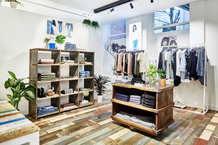 » DENHAM store, The Hague – Netherlands