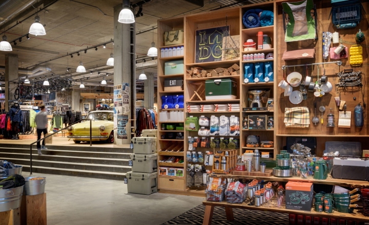» REI Flagship store by CallisonRTKL, Washington, D.C. – USA