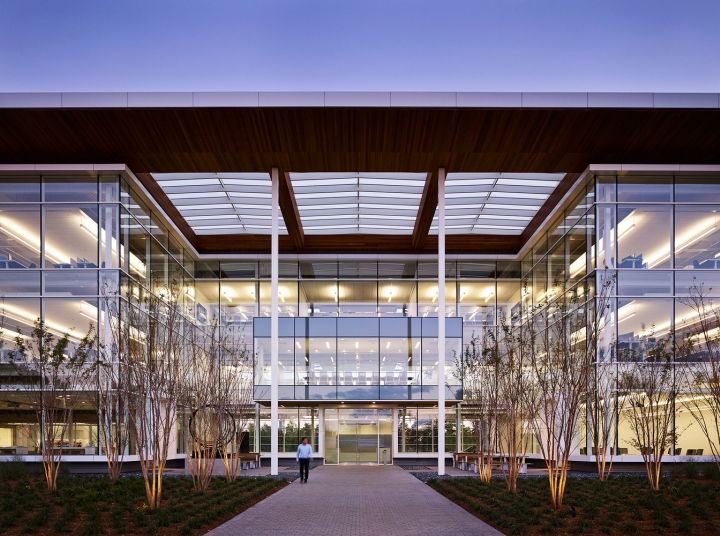 » The Site Operations Center at BMW by Perkins+Will, Spartanburg ...