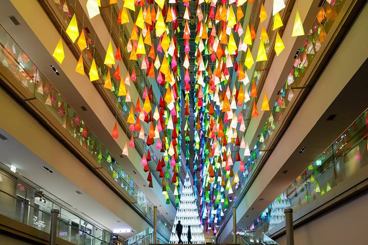 » 100 Colors to Christmas installation by Emmanuelle Moureaux, Tokyo ...