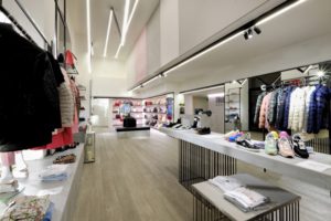 » Maximilian Basic store by Bartolini/Lanzi Architects, Merano – Italy