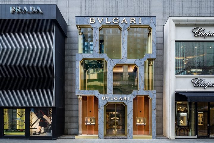 Check-in for the opening of the new Bulgari store in the