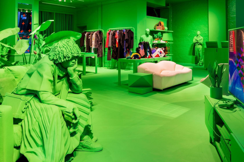 Louis Vuitton Pop Up Shop In Chicago 2019 | Paul Smith