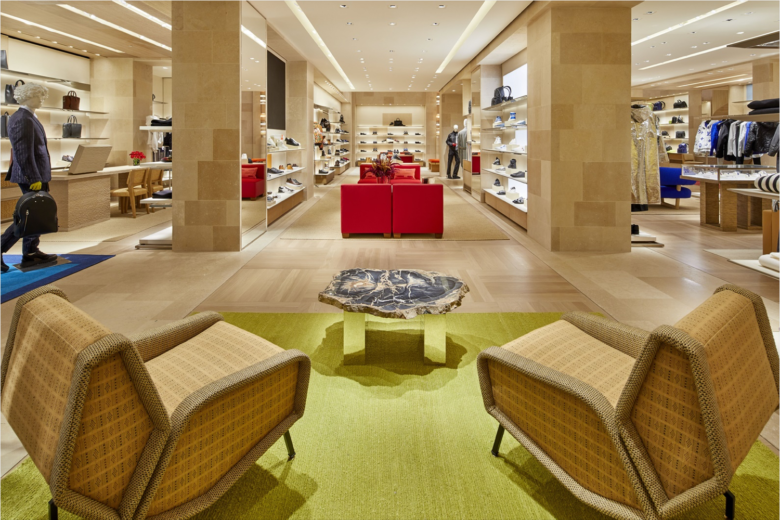 Louis Vuitton Shop Interior Display Editorial Image - Image of products,  vuitton: 71445345