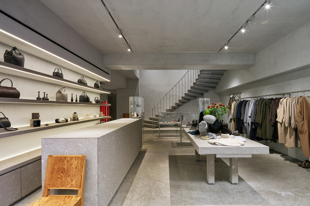 » ARTS&SCIENCE Aoyama Store by Atelier Tsuyoshi Tane Architects
