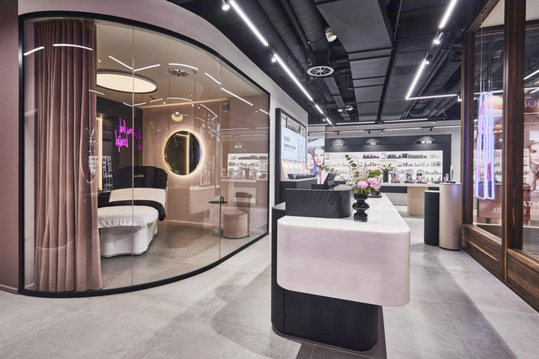 Fizzy Goblet Shoe Retail Interior by OCD (Office of Cognitive Design)