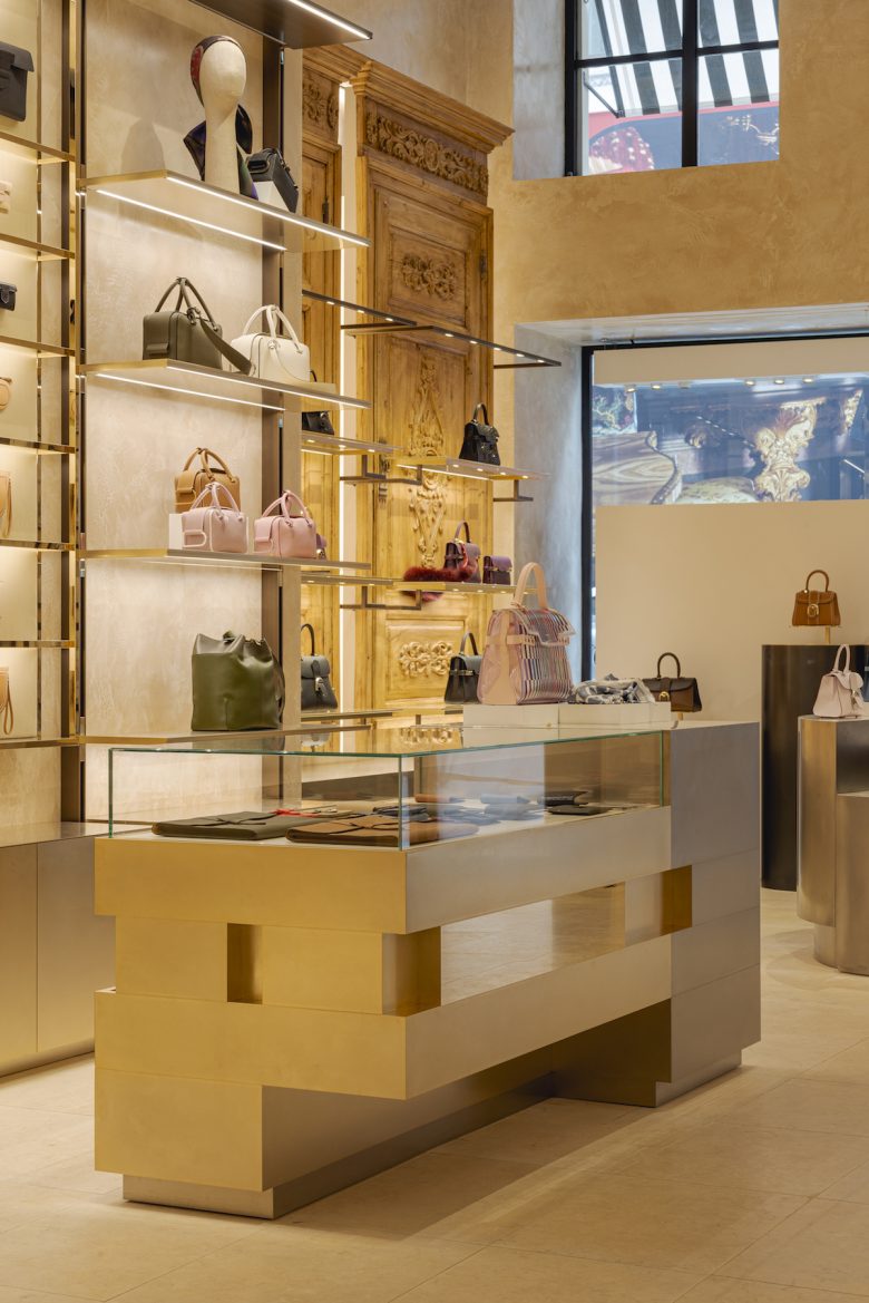 THE NEW DELVAUX FLAGSHIP STORE IN TOKYO BY VUDAFIERI-SAVERINO