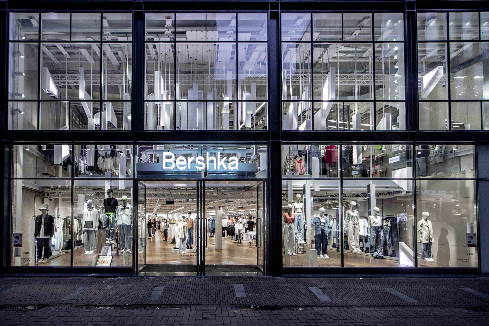 Приложение bershka не работает