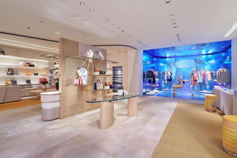 Louis Vuitton store by Peter Marino, Paris – France