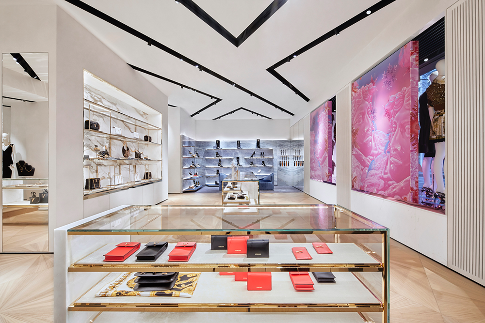 » Versace store by Curiosity
