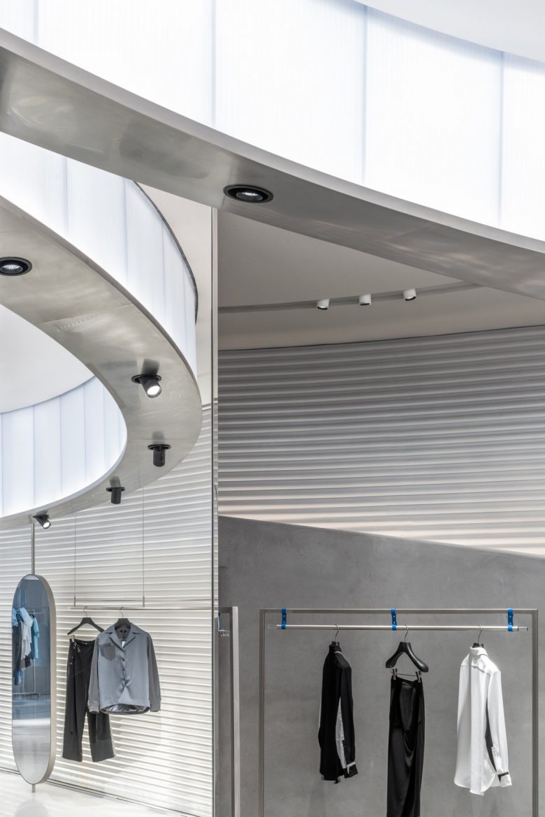 » IEW.H Shanghai Flagship: An Antigravity Journey in Space and Time