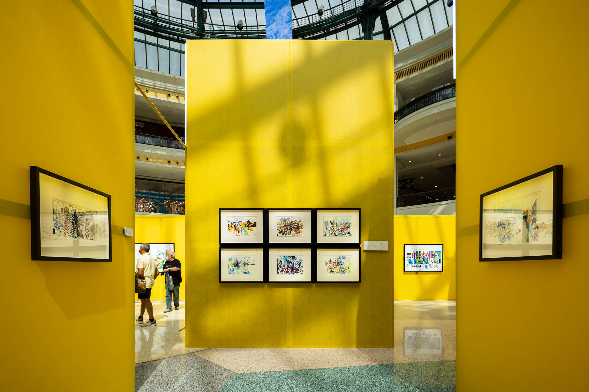 100 年前 Nadir Afonso no Colombo com arquitectura Diogo Aguiar S