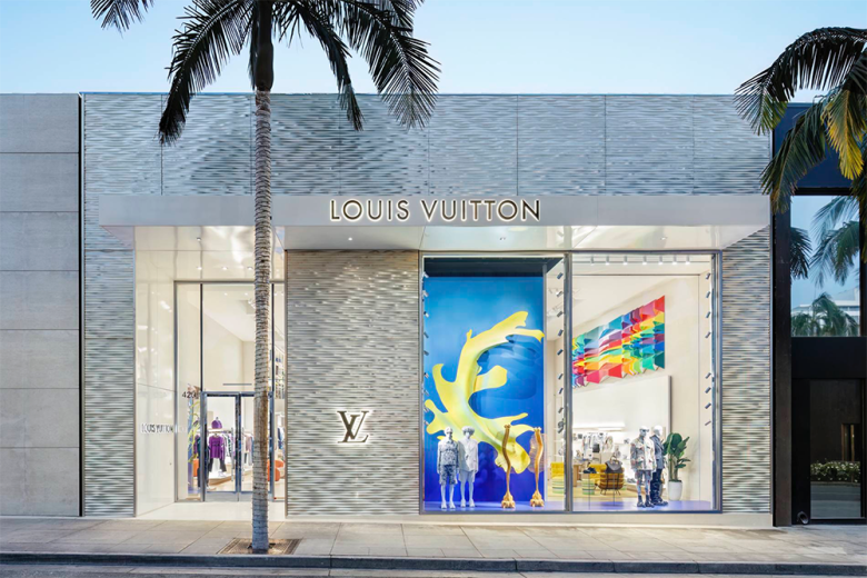 Louis Vuitton store at Fashion Valley's Neiman Marcus in 2011, by Valerio  Architects.