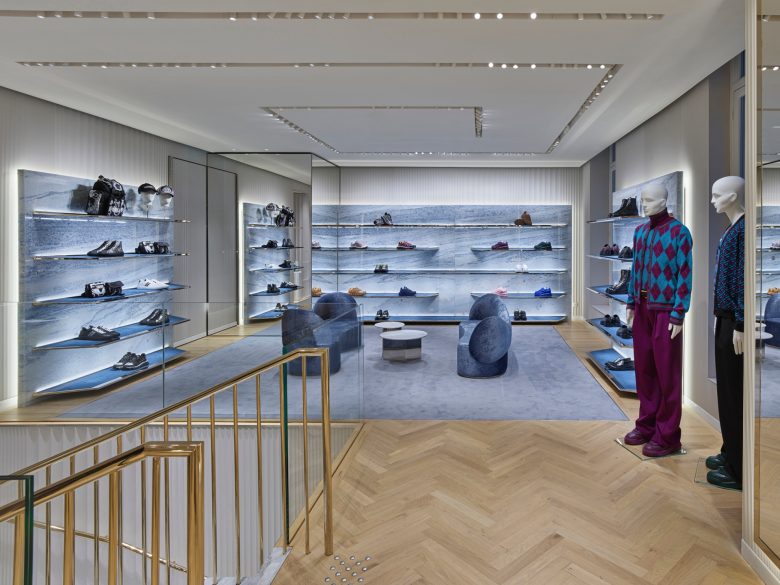 » Versace flagship store renewal
