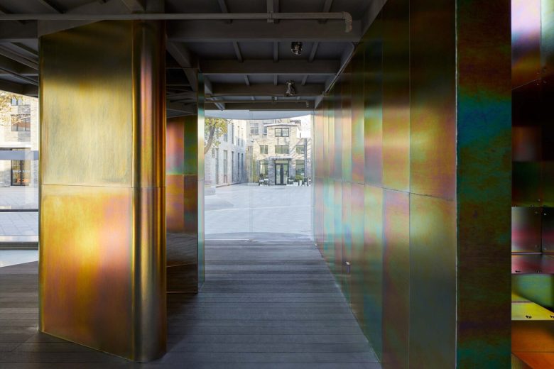 » Future Prism, Transparent Immersive Art Building by CATS
