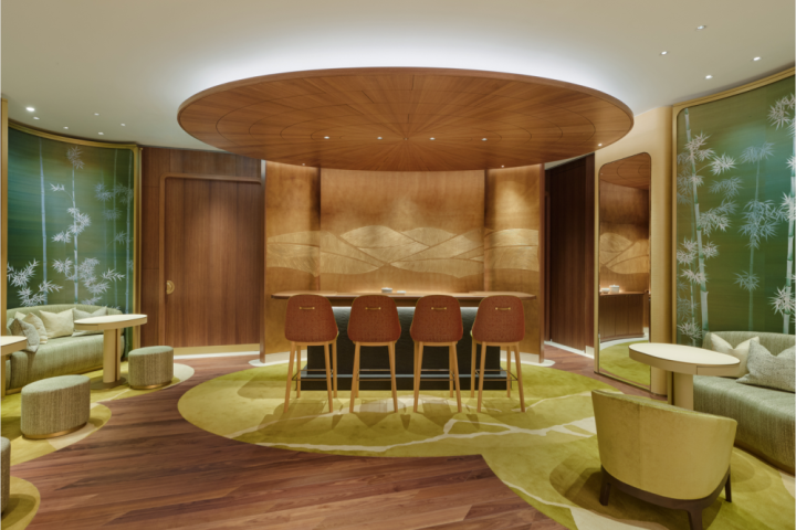 Cartier store by Moinard Bétaille