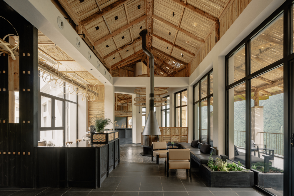 » Clouhaus Hotel by RooMoo Design Studio