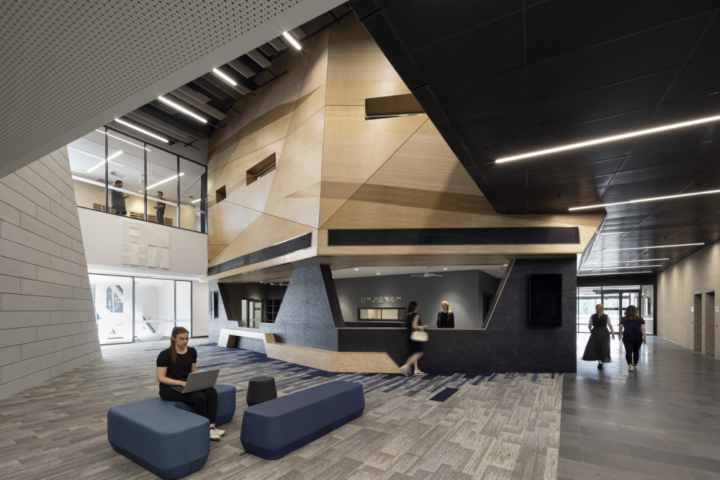 Port Melbourne Secondary College by Billard Leece Partnership